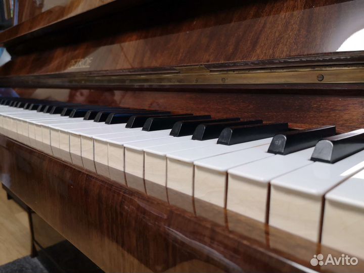 Пианино Petrof