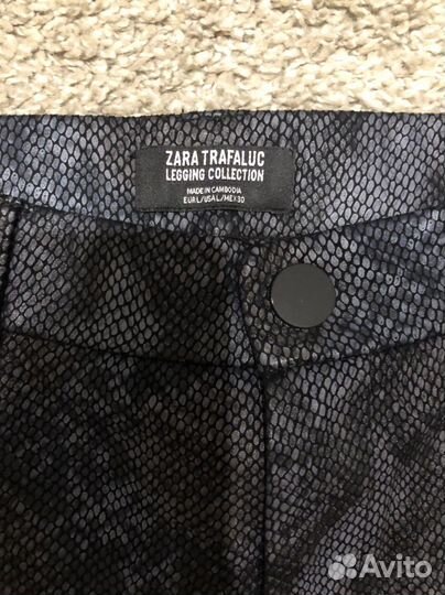 Леггинсы со змеиным принтом черные Zara Trafaluc