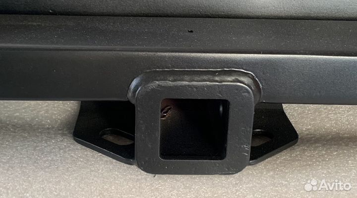 Задний бампер силовой на Toyota Hilux 2015+