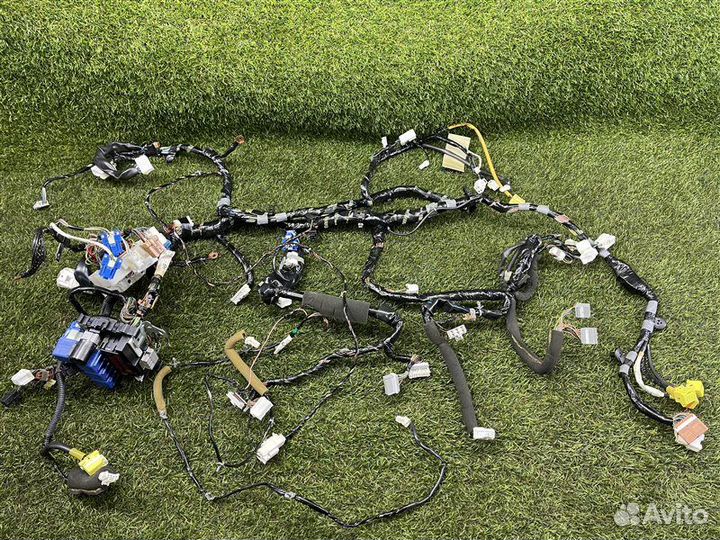 Проводка под торпедо Nissan Liberty PM12 SR20DE