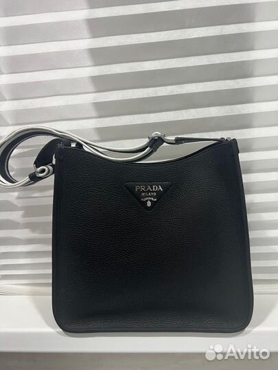 Женская сумка Prada