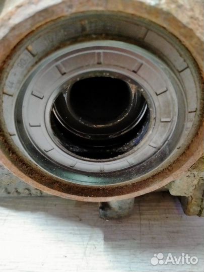 Редуктор Bmw X5 E53 4.4I M62 03/2001