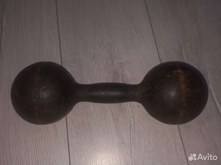 Гантеля