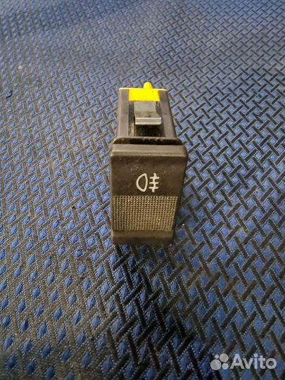 Кнопка противотуманных фар Audi 80 B4