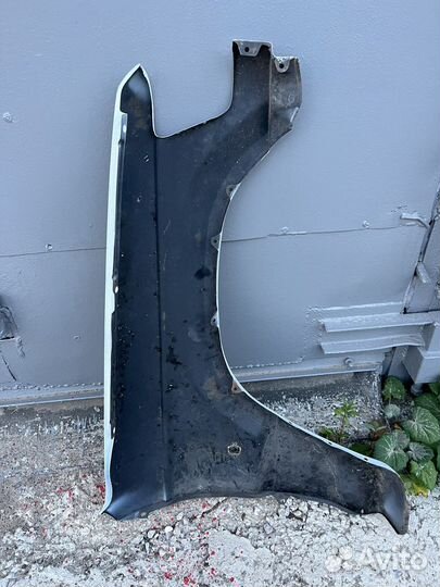 Крыло переднее pajero 2