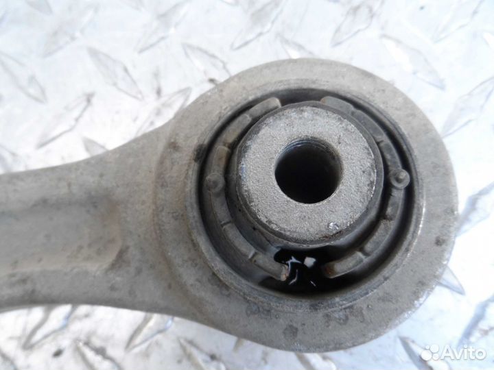 Рычаг передний правый нижний Audi A4 B8 8K0407156B