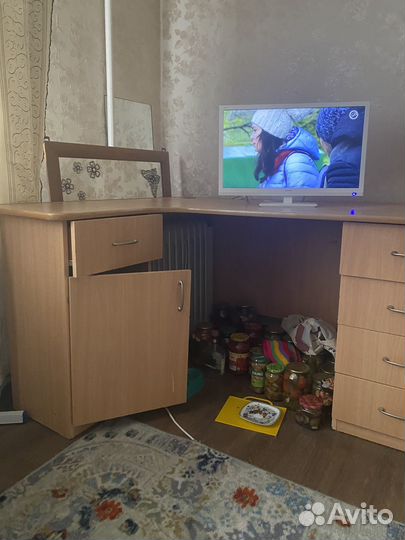 Компьютерный стол