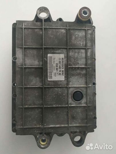 Блок управления двигателем эбу 0074467040 Mercedes