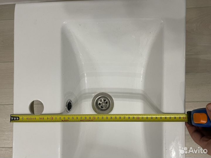 Раковина с тумбой для ванны