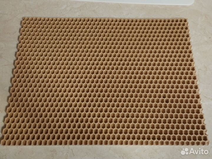 Миски для кошек на подставке плюс коврик