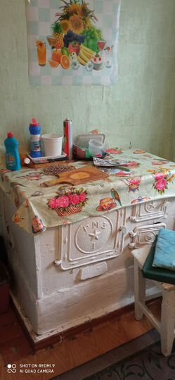 2-к. квартира, 40 м², 1/4 эт.