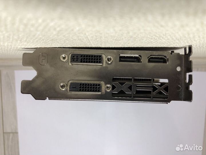 Видеокарта Radeon R9 370X 4гб