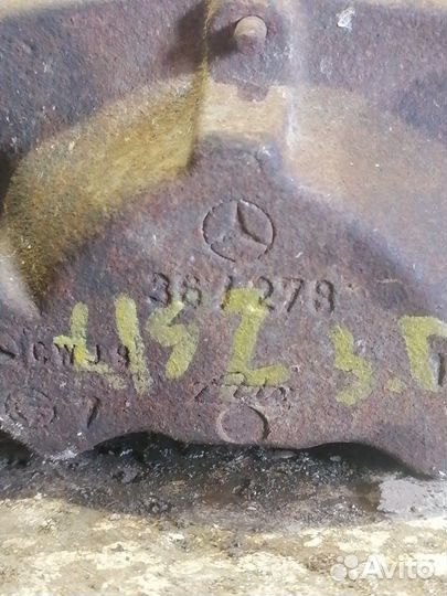 Суппорт тормозной задний правый Mercedes-Benz CLK