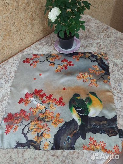 Шелковый платок S