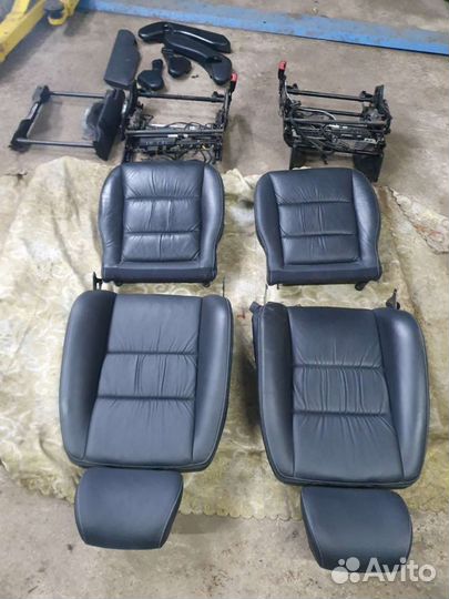 Сиденья передние на Мерседес G 2008AMG
