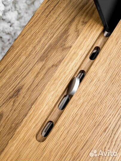 Стол компьютерный деревянный