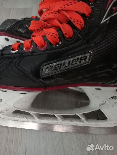 Коньки хоккейные детские