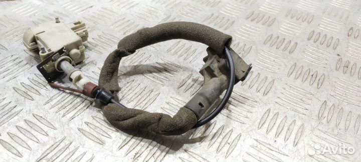 Активатор лючка бензобака Audi A8 седан BFM 2006