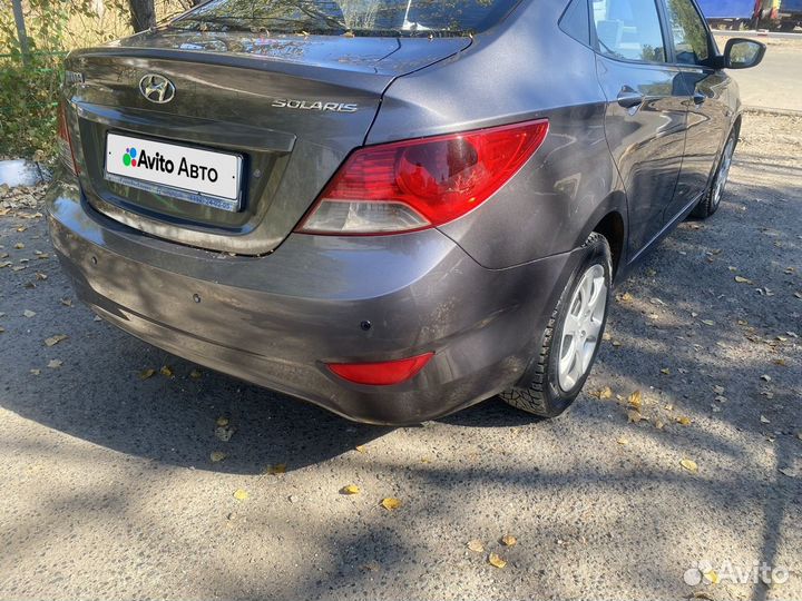 Hyundai Solaris 1.6 AT, 2011, 180 000 км