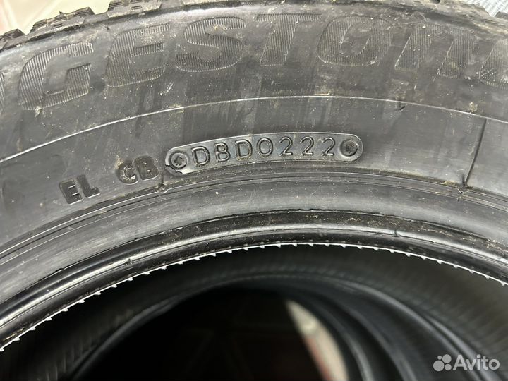 Bridgestone Blizzak Spike-02 195/60 R15 88T