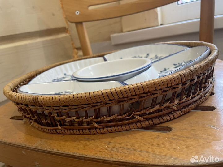 Менажница, блюдо