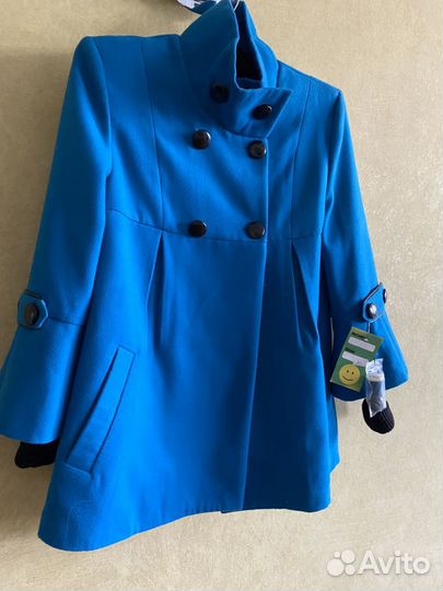 Пальто для девочки новое
