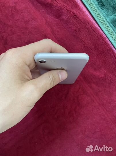 iPhone 7 Ru/A