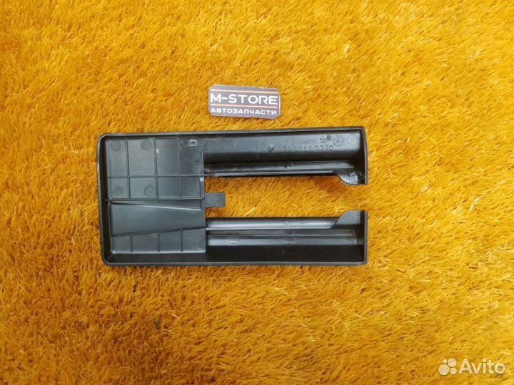 Накладка салазки сиденья передняя левая