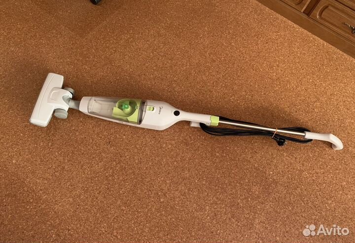 Пылесос вертикальный