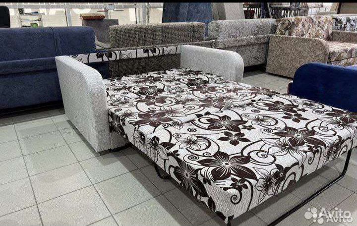 Диван чебурашка