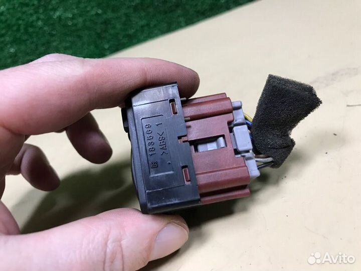 Блок управления зеркалами Mitsubishi Lancer Cedia