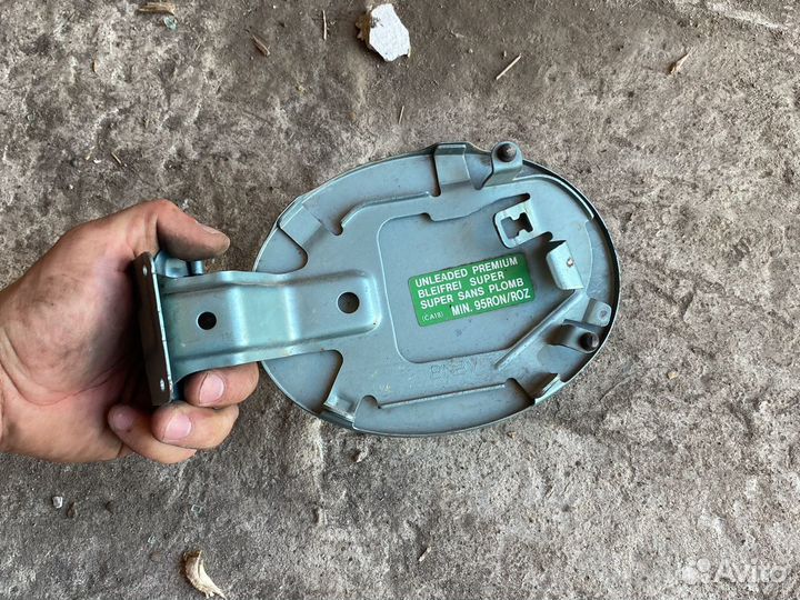 Лючок бензобака Mazda 3 BK седан