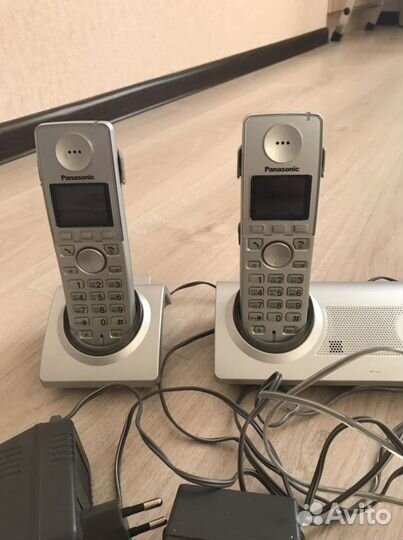 Panasonic 2 телефонные трубки