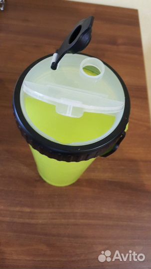 Стакан для прогулки с собакой