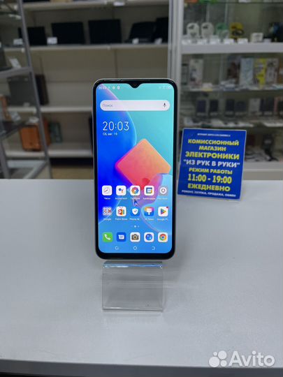 Смартфон Tecno Spark 8C 4/64 гб 6.6
