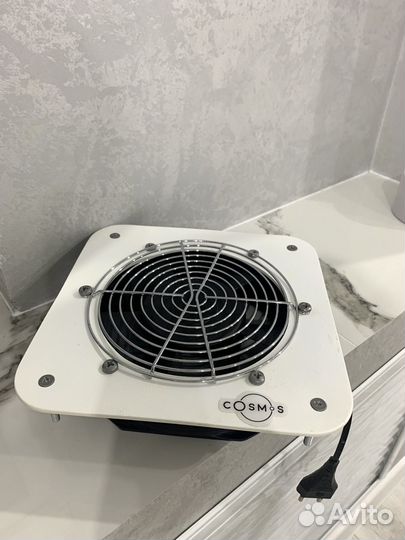 Маникюрная вытяжка, встраиваемая, пылесборник