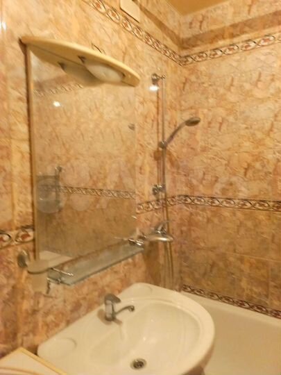 1-к. квартира, 42 м², 1/9 эт.