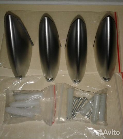 Держатели для стеклянных полок 