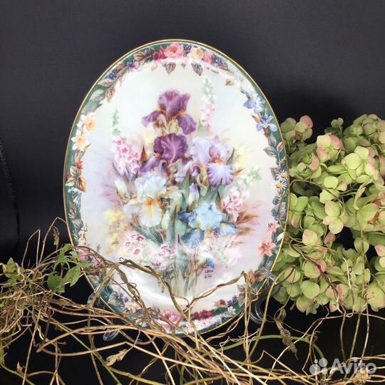 Тарелка коллекционная фарфор Лена Лю