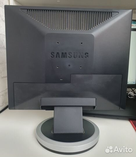 Монитор Samsung 19 gh19ps