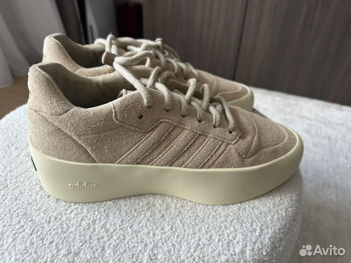 Кроссовки Adidas x fear of God