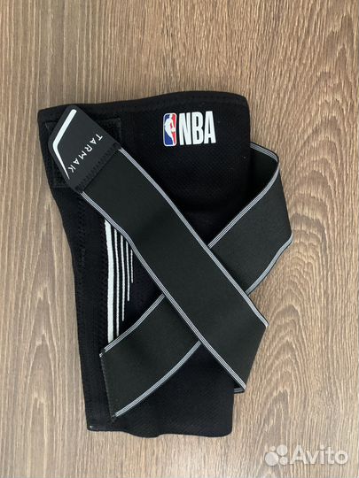 Наколенник