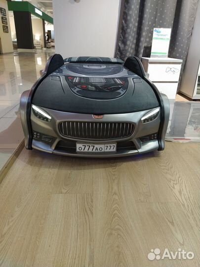 Кровать-машинка