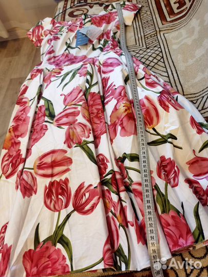 Платье в цветы новое с биркой 38 размер винтаж 50х