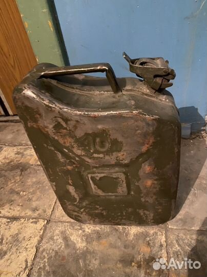 Канистра 10 литров б/у