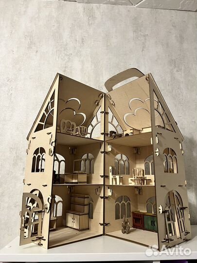 Домик кукольный