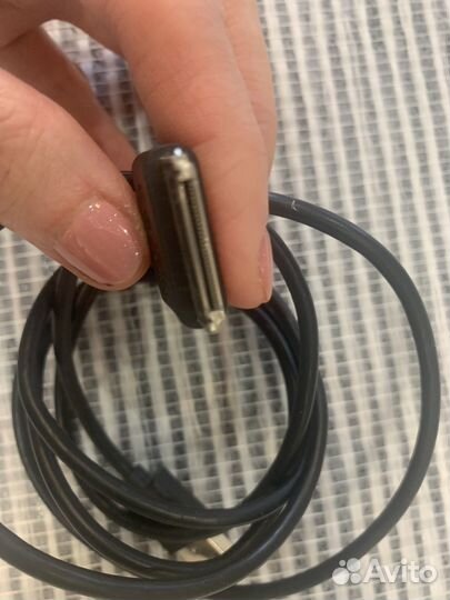 Зарядка на iPhone 4