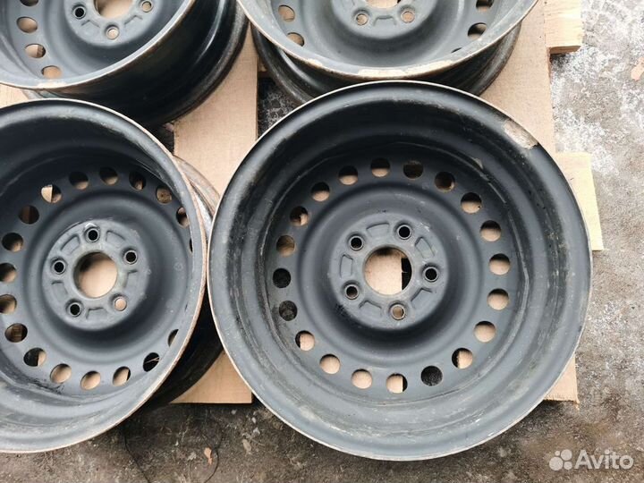 Диски R15 5.5J*15\5*114.3 ET45 D64.1 Honda 1шт