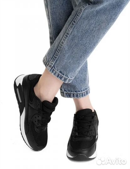 Кроссовки женские новые 40