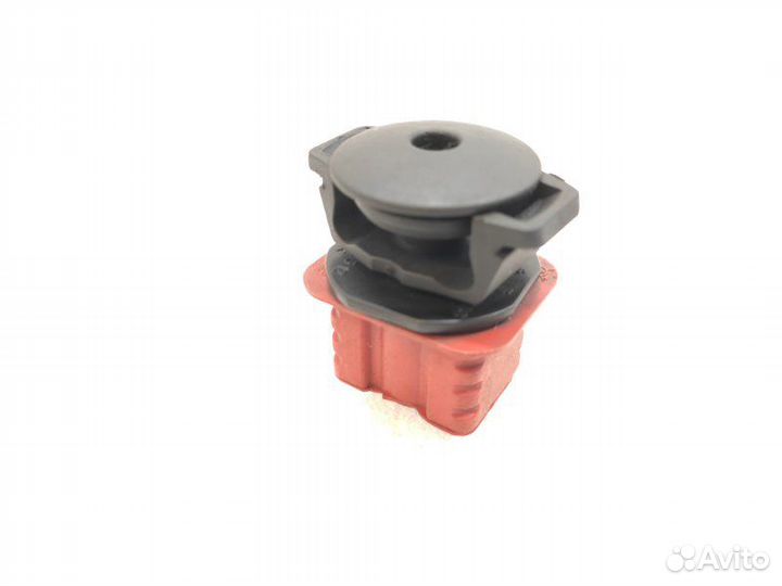 Крепление радиатора Mercedes-Benz E-Class W211